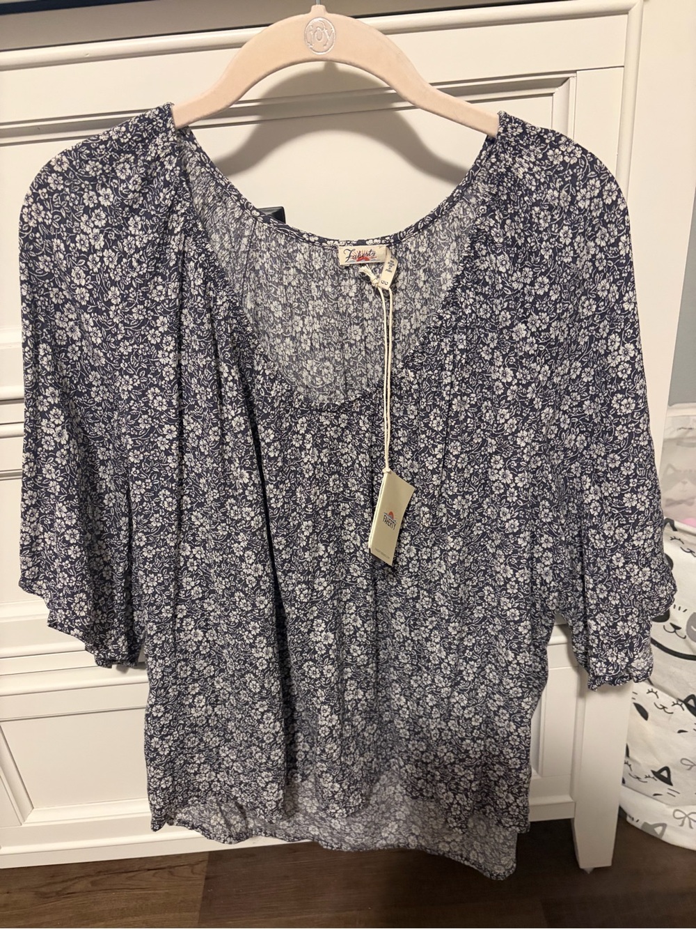 Faherty Navy and White Floral Peasant Blouse